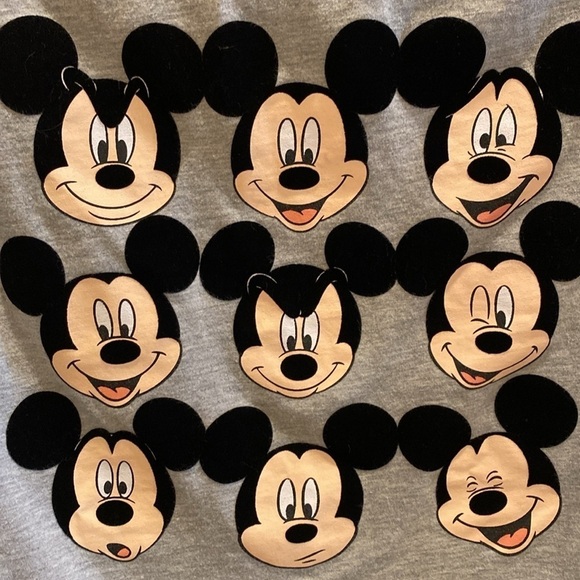 Disney Mickey Mouse SET kids red shorts & T-shirt size 5T - Picture 7 of 10